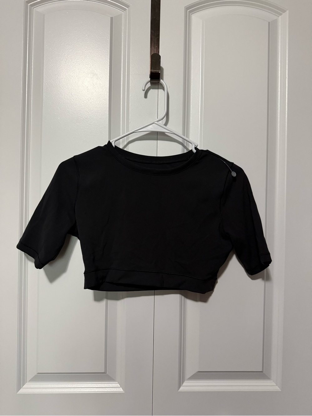 lululemon athletica Black Cropped Short Sleeve Top